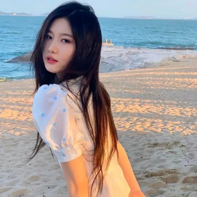 红唇相吻